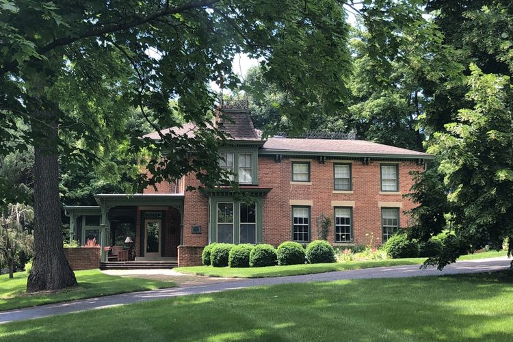 Maple Bluff Homes for Sale | Maple Bluff Real Estate